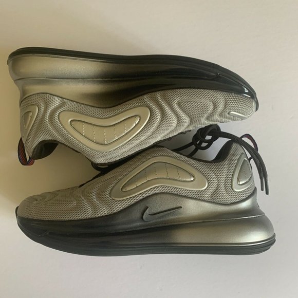Nike Air Max 720 GS Metallic Silver Running Shoe A - Picture 2 of 6